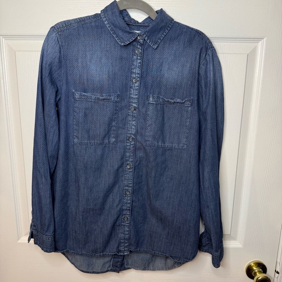 Pilcro by Anthropologie Blue Dotted Denim Button Down Shirt with Open Back GUC - Picture 1 of 7